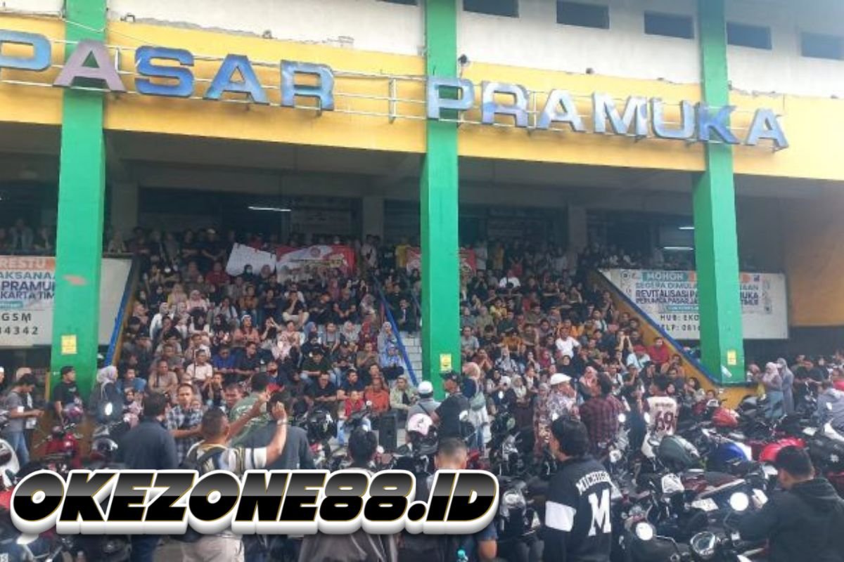 Pasar Pramuka Lumpuh akibat Unjuk Rasa Pedagang